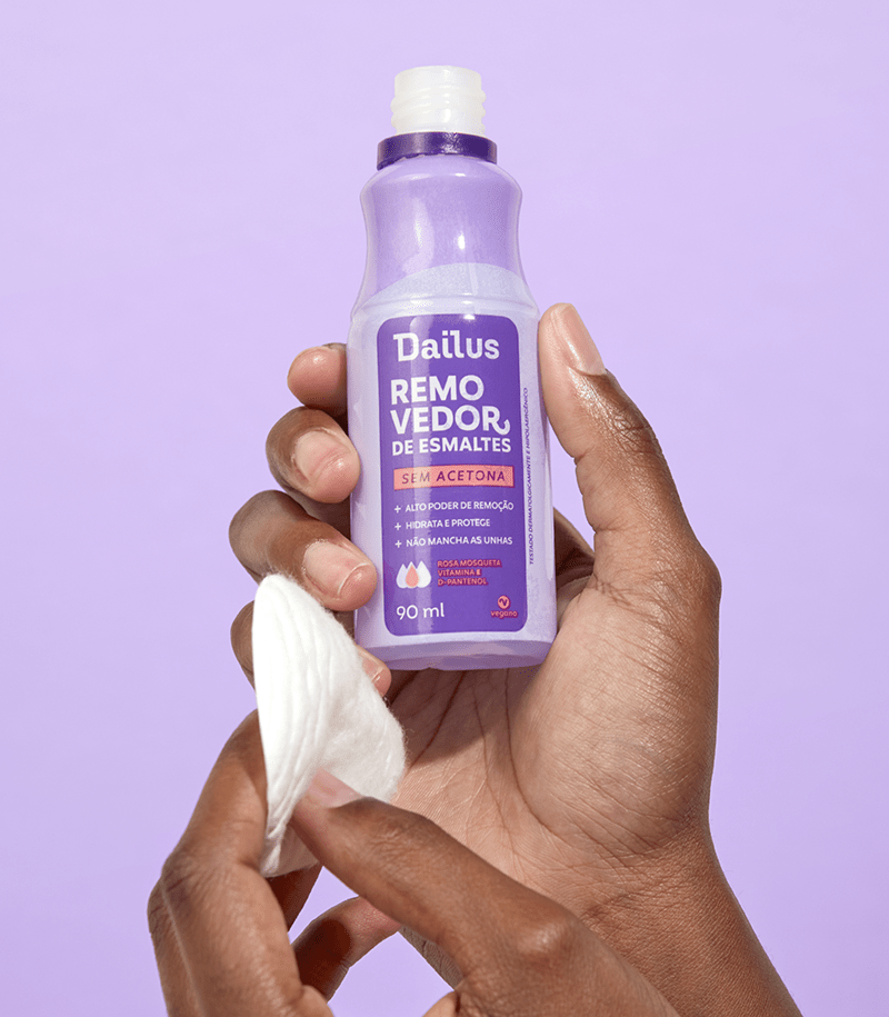 REMOVEDOR DE ESMALTES DAILUS SEM ACETONA 90ML