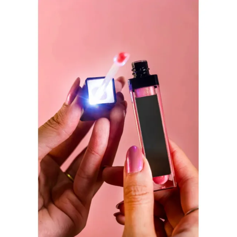 LIP GLOSS ALICE ACADEMY 3D COM LUZ DE LED E ESPELHO MELON DAIQUIRI 5,8G