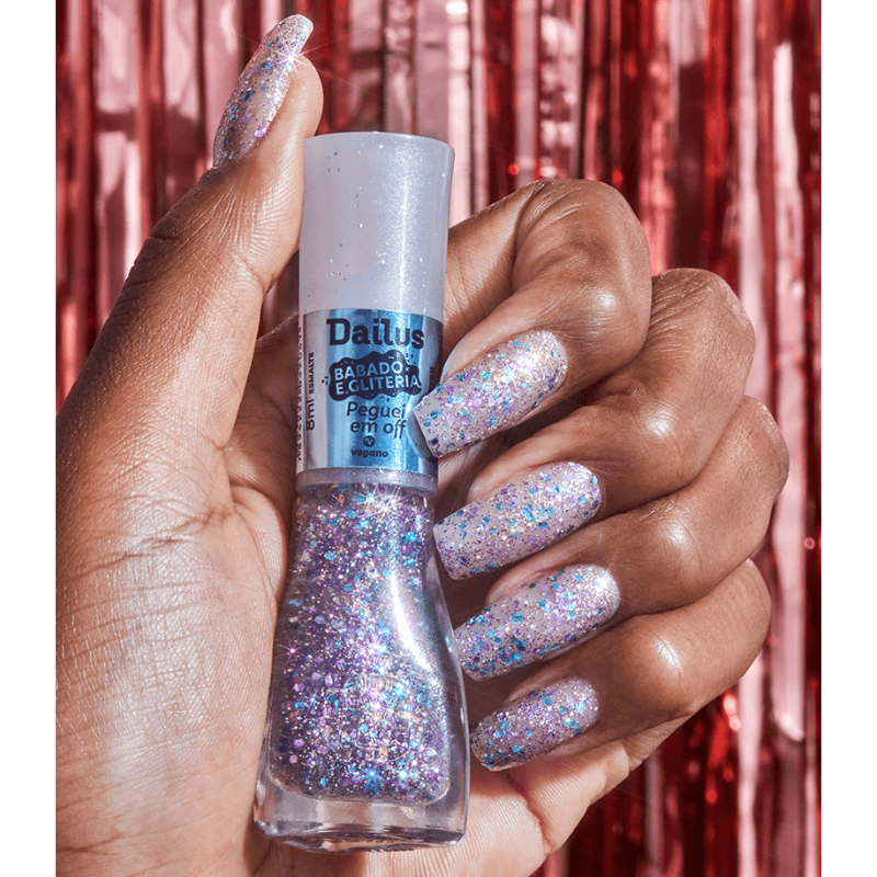 ESMALTE DAILUS GLITTER BABADO E GLITERIA PEGUEI EM OFF 8ML