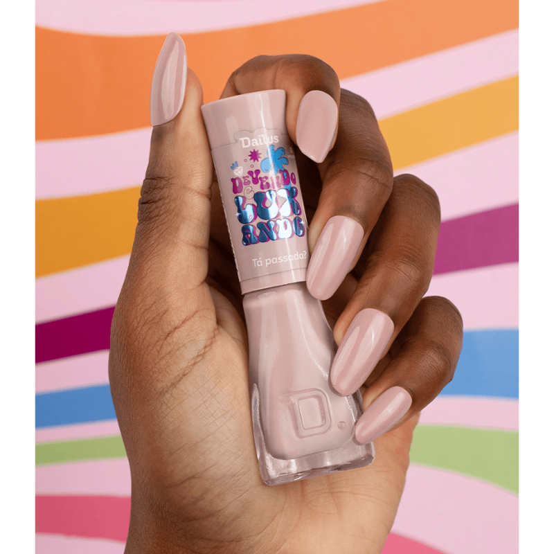 ESMALTE DAILUS CREMOSO DEVENDO E LUXANDO TA PASSADA? 8ML